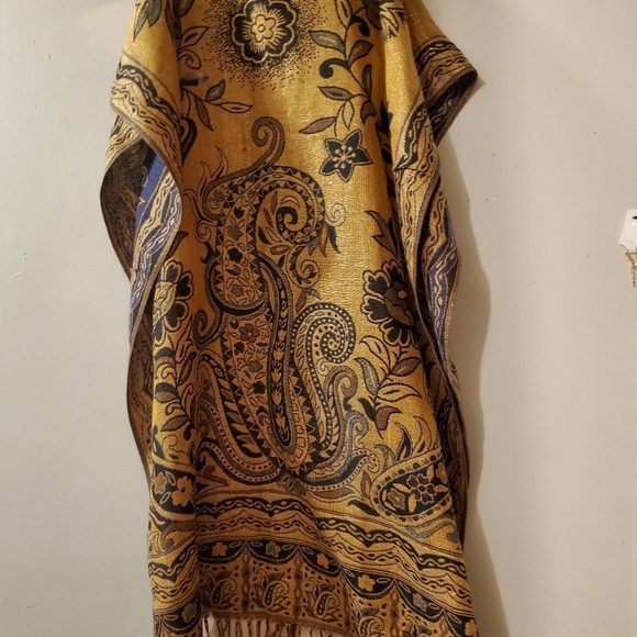Scarf over 5.5ft×27" beautiful blue & gold design